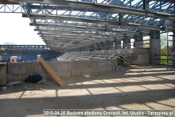 2010-04-25_Budowa_Stadionu_Cracovii_056_600