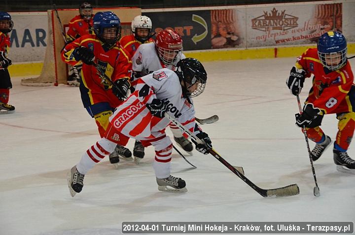 2012-04-01-Turniej_mini_Hokeja-u_4302_720