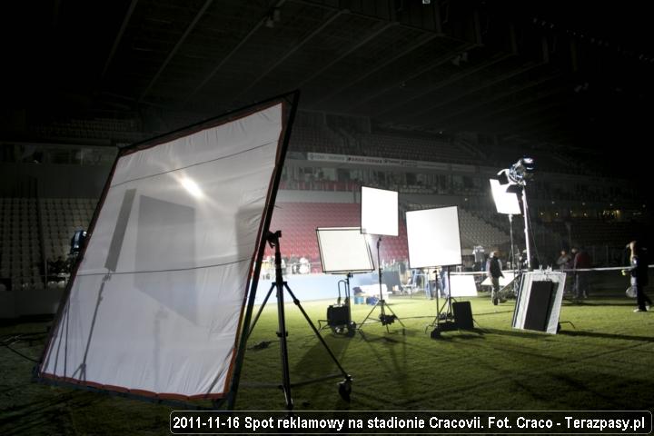 2011-11-16-reklamowka-azja-12