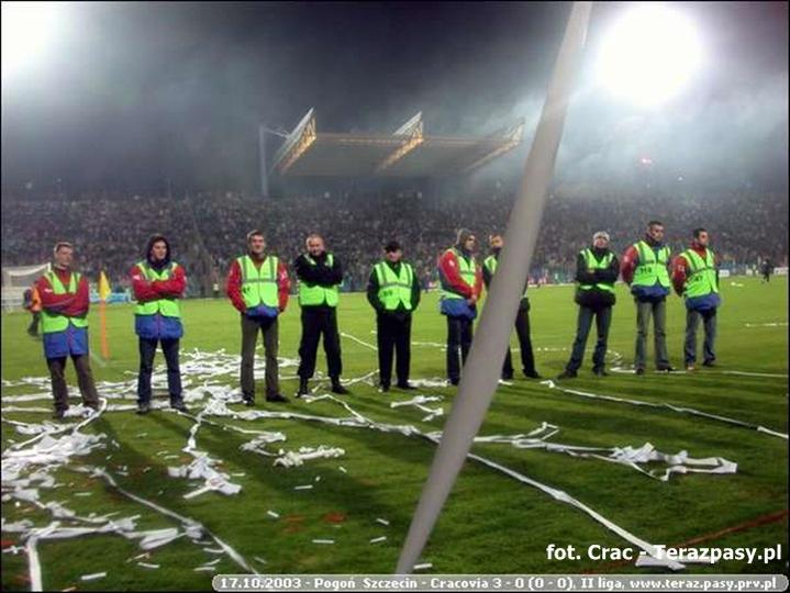 2003-10-17-pogon-cracovia-3-0-095