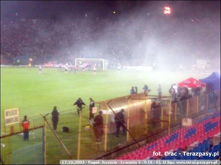 2003-10-17-pogon-cracovia-3-0-111