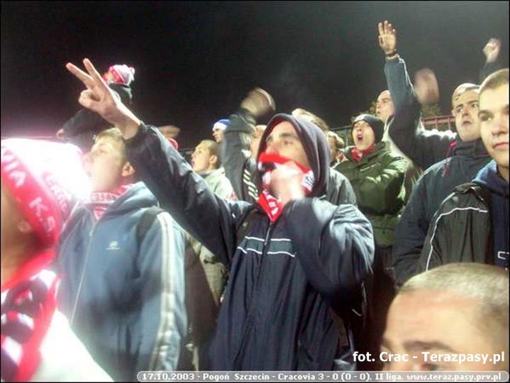 2003-10-17-pogon-cracovia-3-0-122