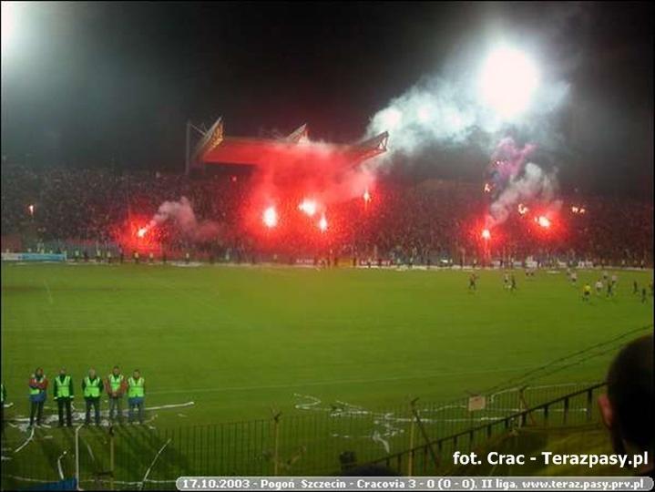 2003-10-17-pogon-cracovia-3-0-135