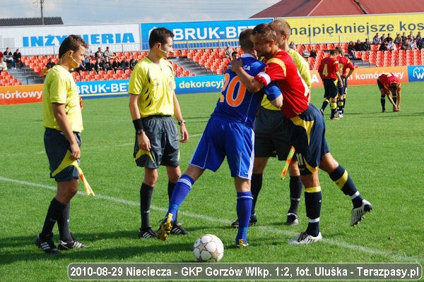 2010-08-29-I_liga-Nieciecza-Gorzow-u-011_600
