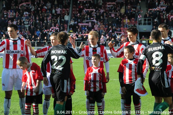 2011-04-09-cracovia-lechia_b_018_600
