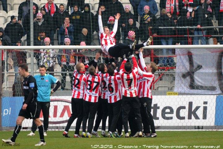 2012-01-01-cracovia-trening_noworoczny_b_359_720