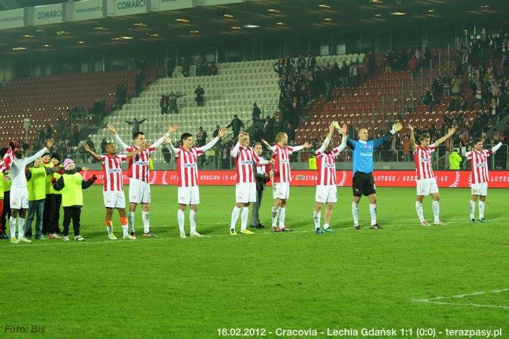 2012-02-18-cracovia-lechia_bl_697_1200_720