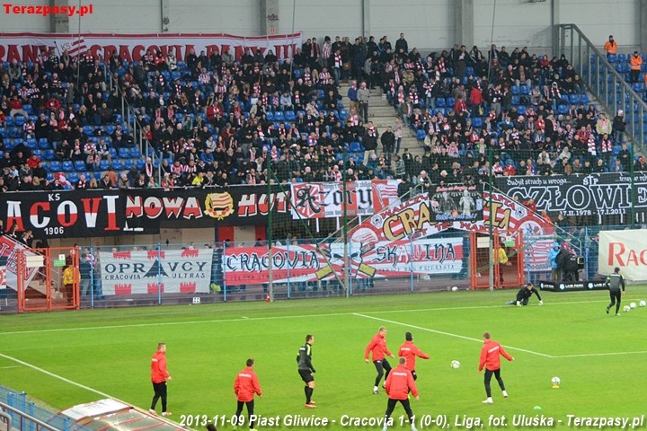 2013-11-09_Piast_Gliwice-Cracovia_7915_720