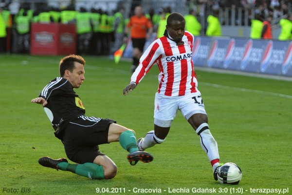 2011-04-09-cracovia-lechia_b_443_600